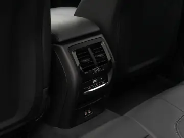 BMW X3 xD20i Kamera DAB HiFi AHK Leder Sport 21Zoll