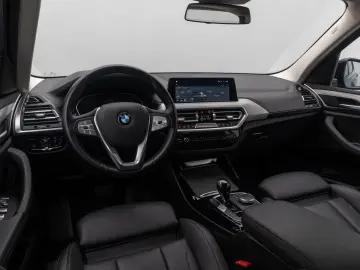 BMW X3 xD20i Kamera DAB HiFi AHK Leder Sport 21Zoll