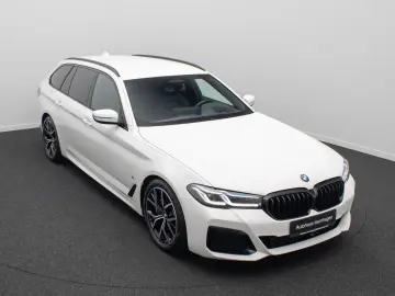 BMW 530d xD M Sport DAB Kamera HUD Laser 4 Klima 19