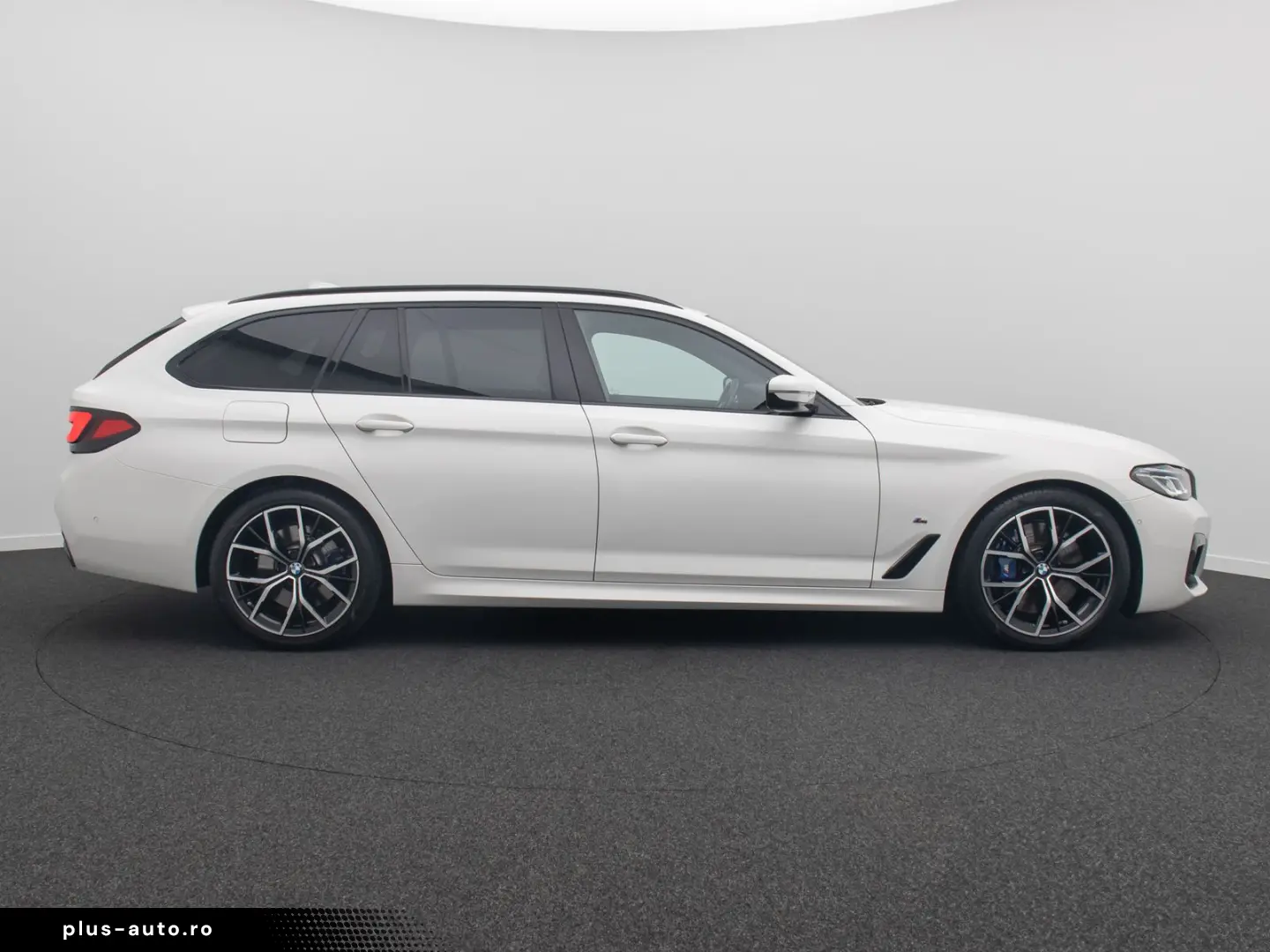 BMW 530d xD M Sport DAB Kamera HUD Laser 4 Klima 19