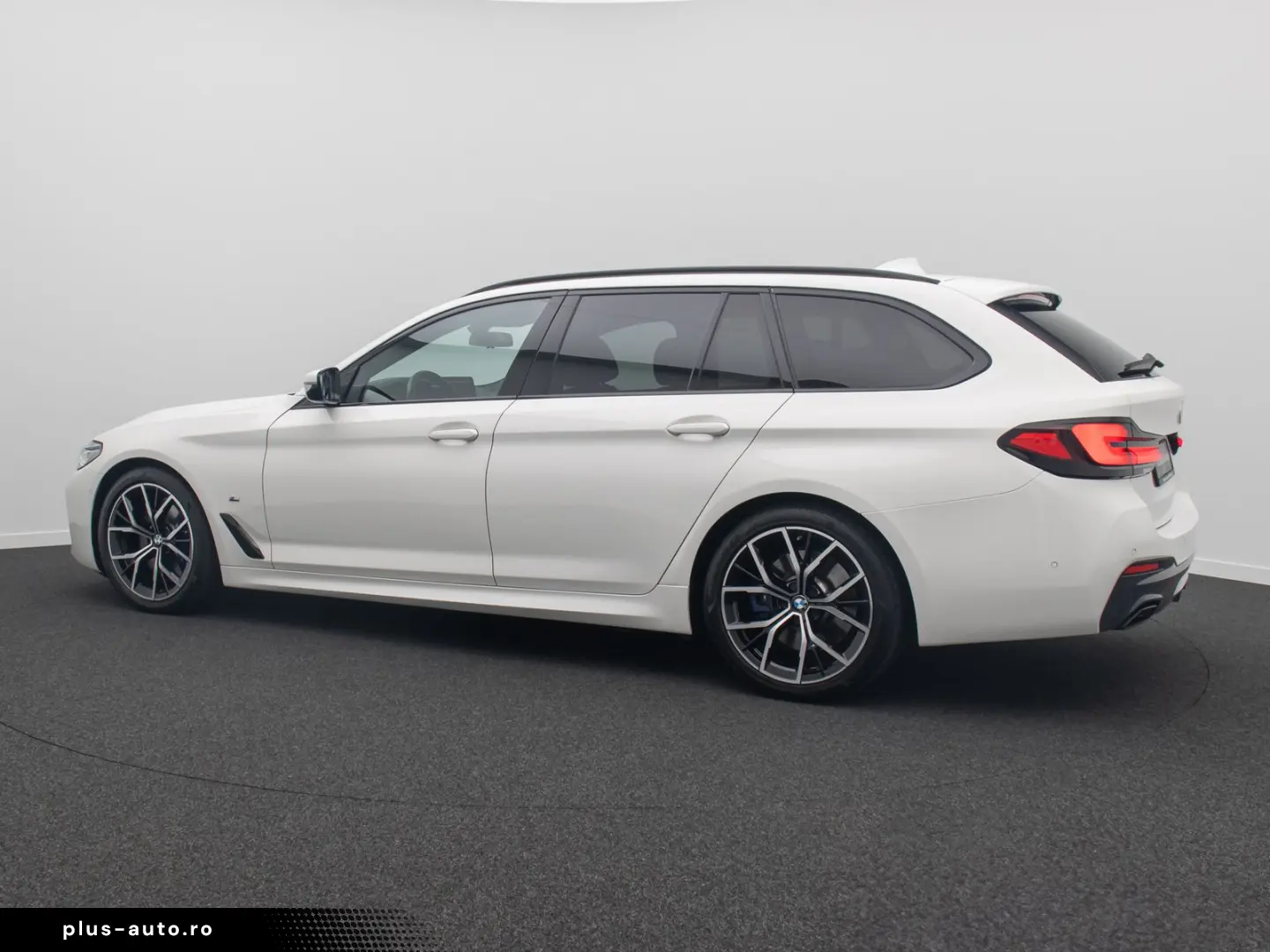 BMW 530d xD M Sport DAB Kamera HUD Laser 4 Klima 19