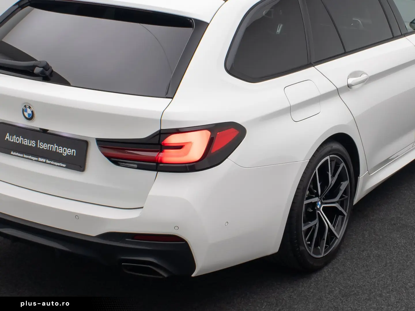 BMW 530d xD M Sport DAB Kamera HUD Laser 4 Klima 19