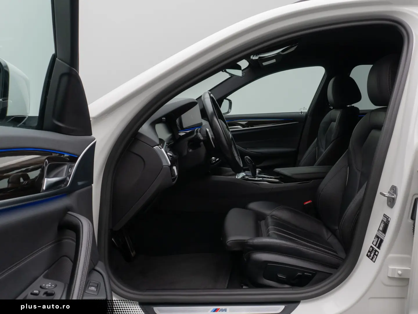 BMW 530d xD M Sport DAB Kamera HUD Laser 4 Klima 19