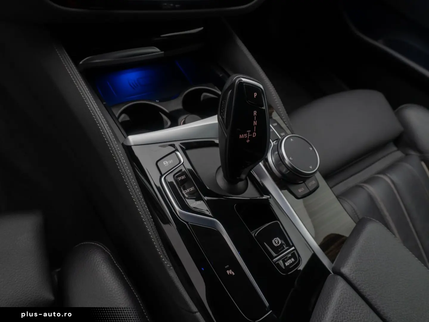 BMW 530d xD M Sport DAB Kamera HUD Laser 4 Klima 19