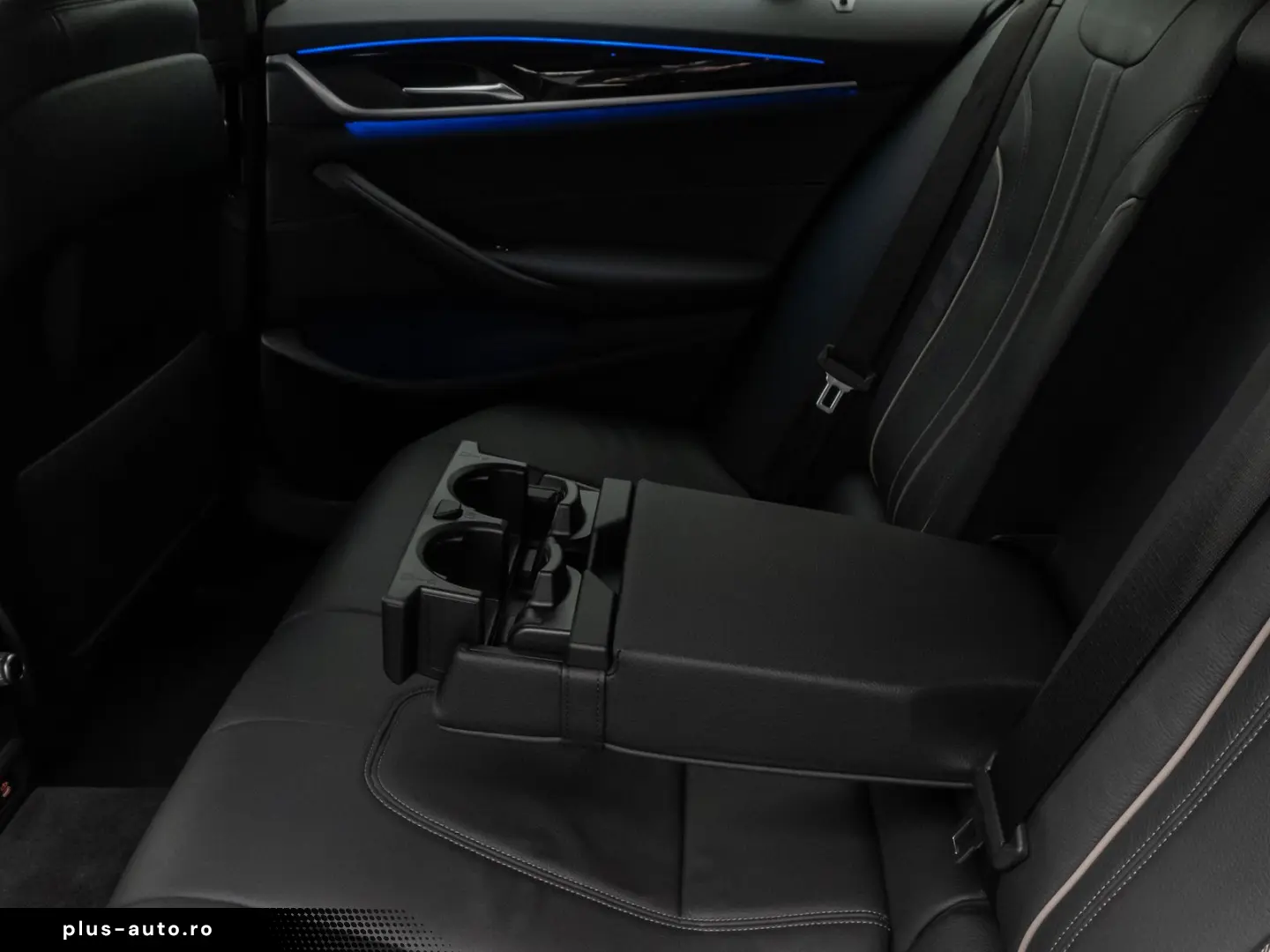 BMW 530d xD M Sport DAB Kamera HUD Laser 4 Klima 19