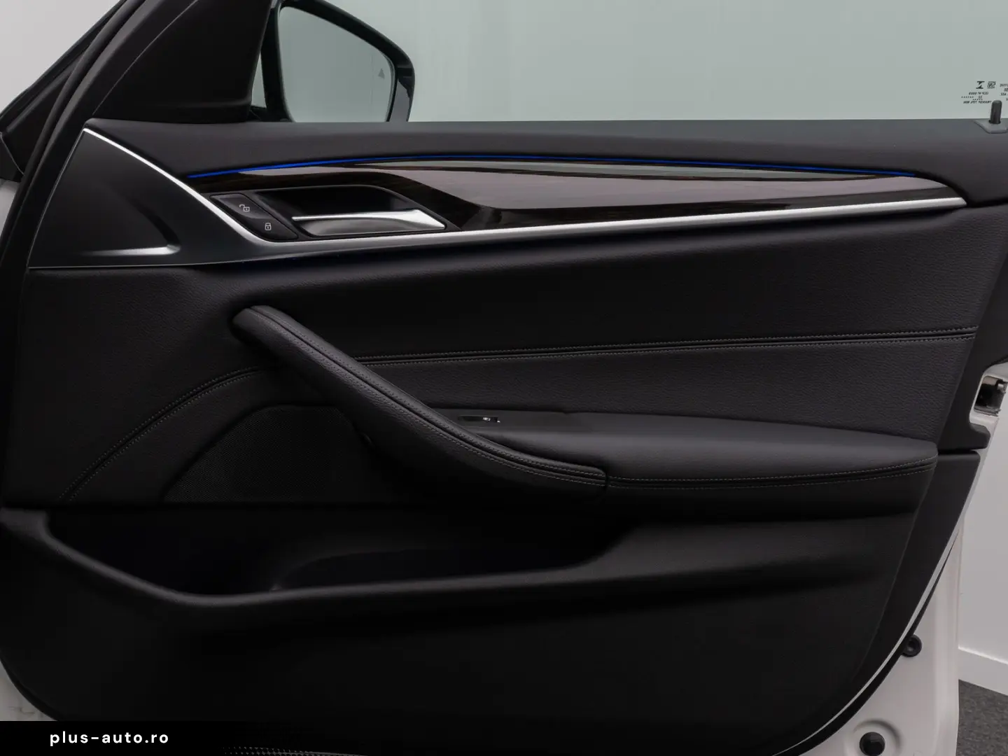 BMW 530d xD M Sport DAB Kamera HUD Laser 4 Klima 19