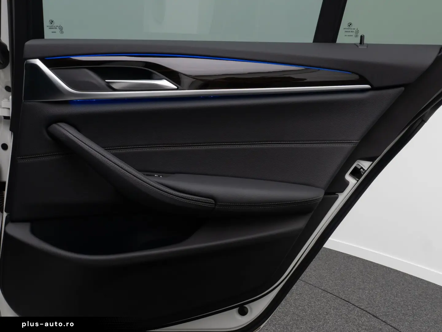 BMW 530d xD M Sport DAB Kamera HUD Laser 4 Klima 19