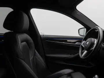 BMW 530d xD M Sport DAB Kamera HUD Laser 4 Klima 19