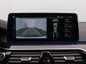 BMW 530d xD M Sport DAB Kamera HUD Laser 4 Klima 19