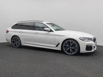 BMW 530d xD M Sport Panorama Kamera Laser HUD HiFi