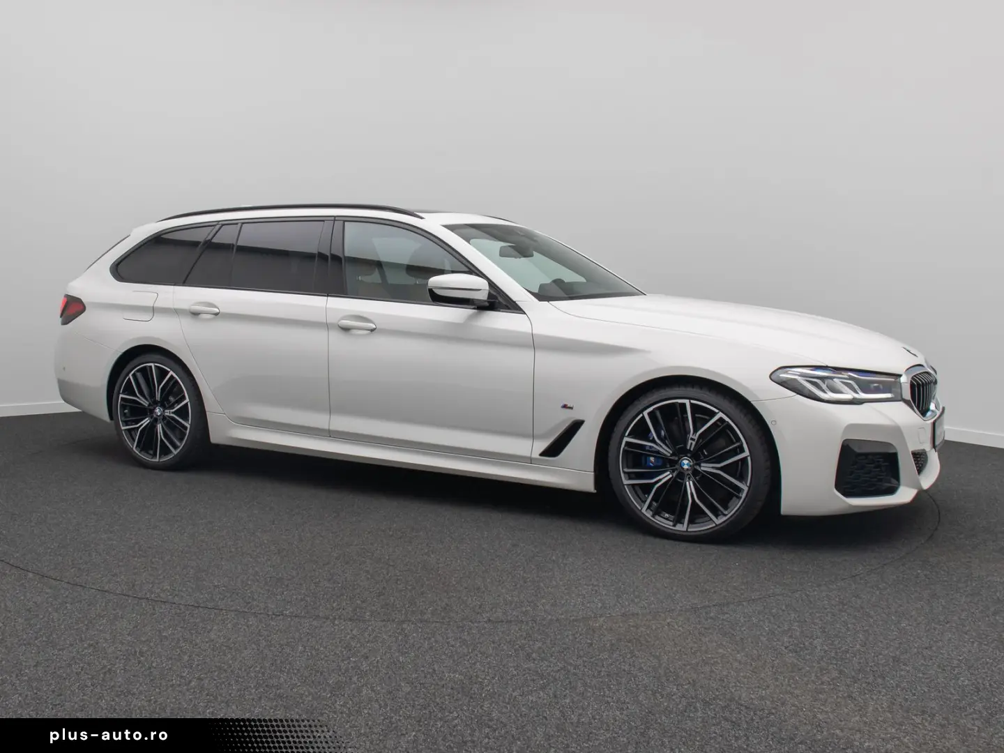 BMW 530d xD M Sport Panorama Kamera Laser HUD HiFi