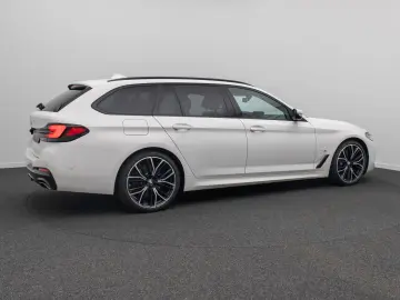 BMW 530d xD M Sport Panorama Kamera Laser HUD HiFi