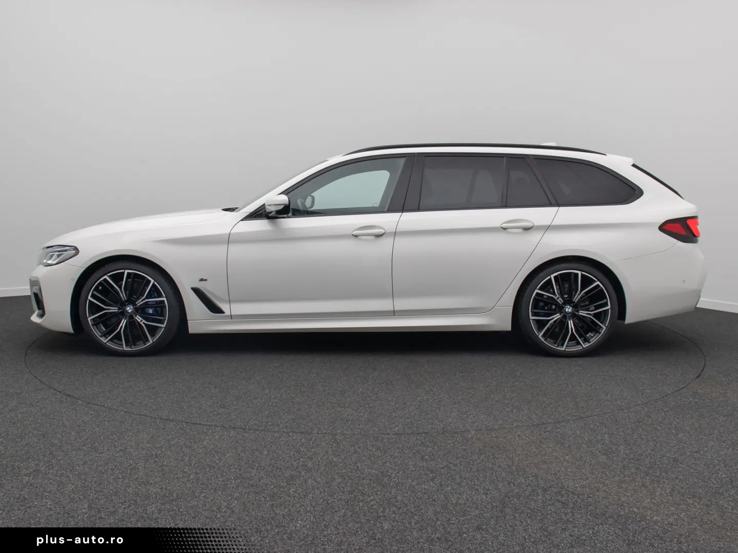 BMW 530d xD M Sport Panorama Kamera Laser HUD HiFi