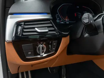 BMW 530d xD M Sport Panorama Kamera Laser HUD HiFi