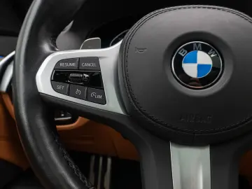 BMW 530d xD M Sport Panorama Kamera Laser HUD HiFi