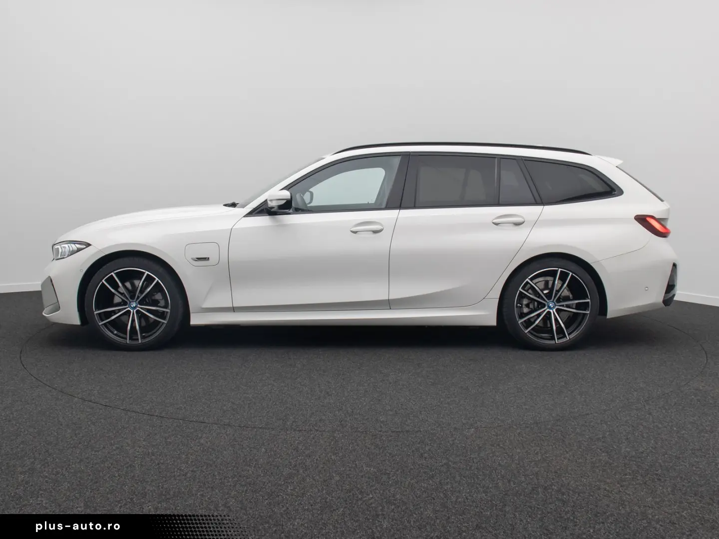 BMW 330e M Sport HUD H K DAB Kamera Alarm AHK 19Zoll