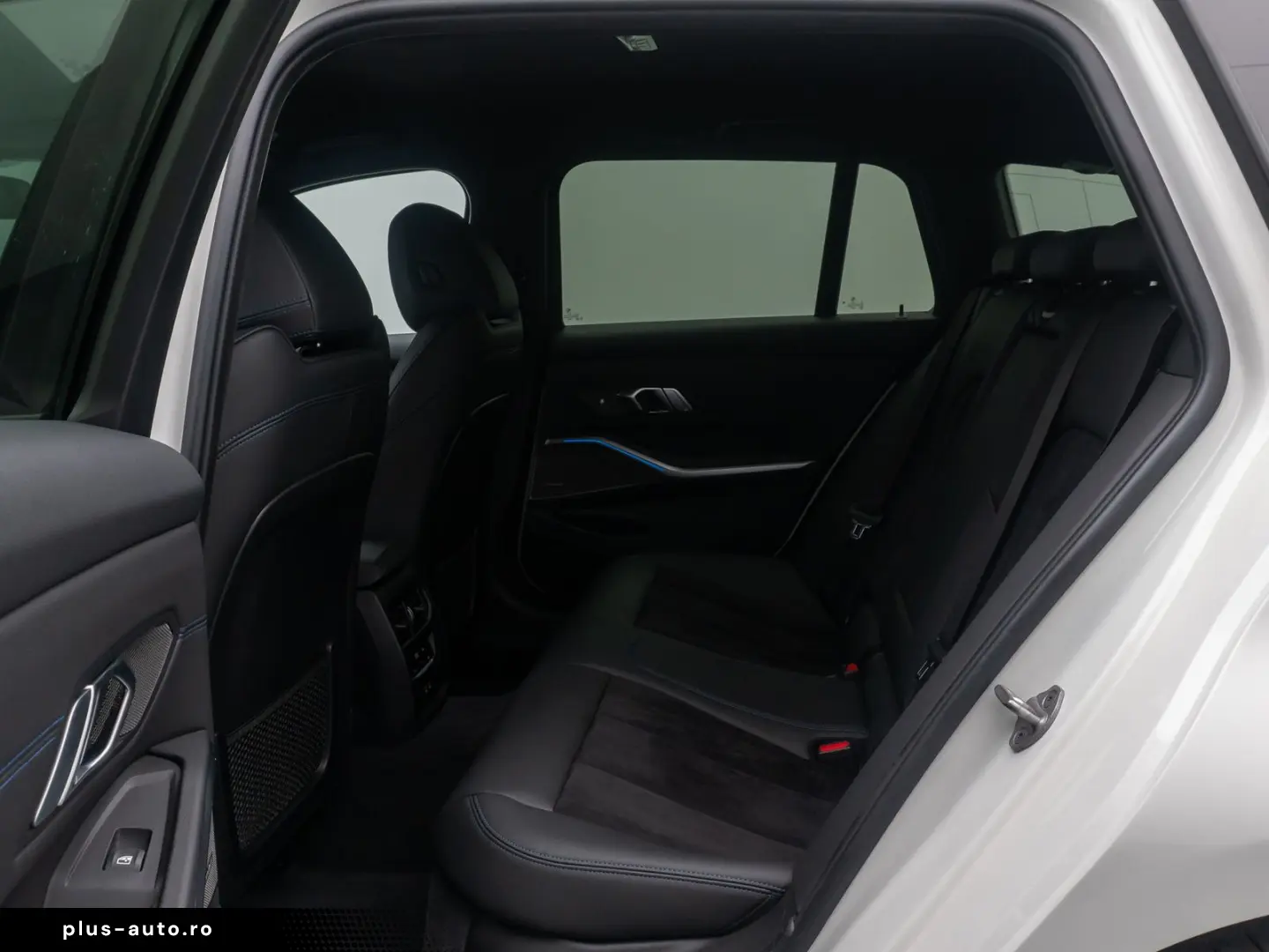 BMW 330e M Sport HUD H K DAB Kamera Alarm AHK 19Zoll