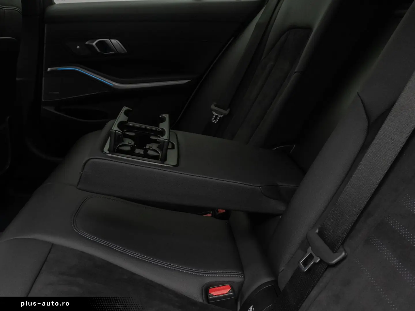 BMW 330e M Sport HUD H K DAB Kamera Alarm AHK 19Zoll