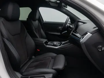 BMW 330e M Sport HUD H K DAB Kamera Alarm AHK 19Zoll