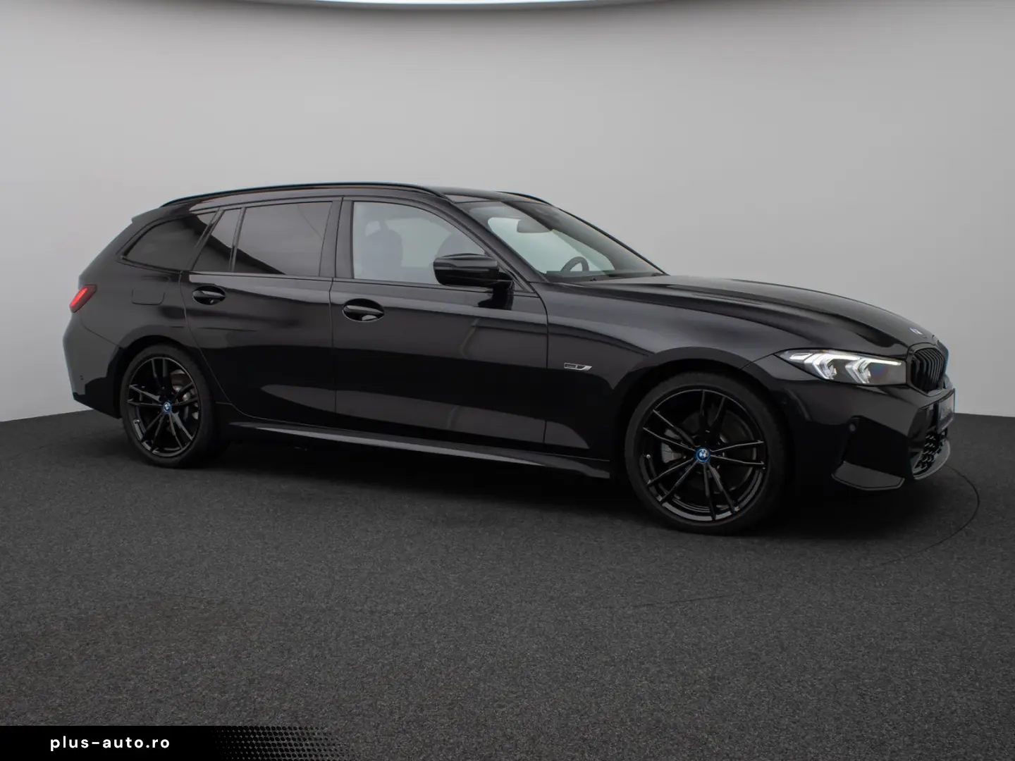BMW 330e M Sport Kamera DAB H K DrivA Stop&Go 19Zoll