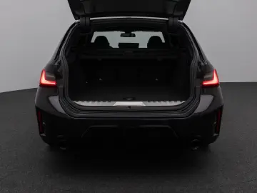 BMW 330e M Sport Kamera DAB H K DrivA Stop&Go 19Zoll