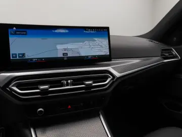 BMW 330e M Sport Kamera DAB H K DrivA Stop&Go 19Zoll