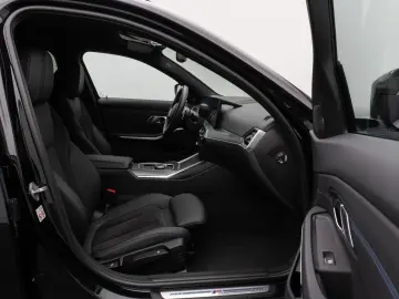 BMW 330e M Sport Kamera DAB H K DrivA Stop&Go 19Zoll