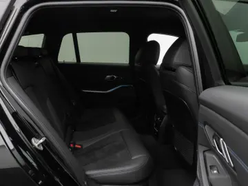 BMW 330e M Sport Kamera DAB H K DrivA Stop&Go 19Zoll