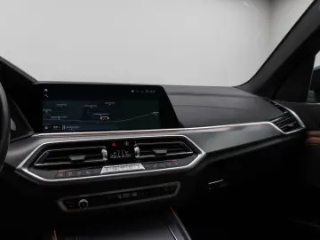 BMW X5 xD30d M Sport Kamera HUD DAB HiFi AHK Alarm