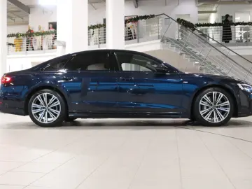 AUDI A8 55 TFSI quattro S line  Pano B&O Standhzg.