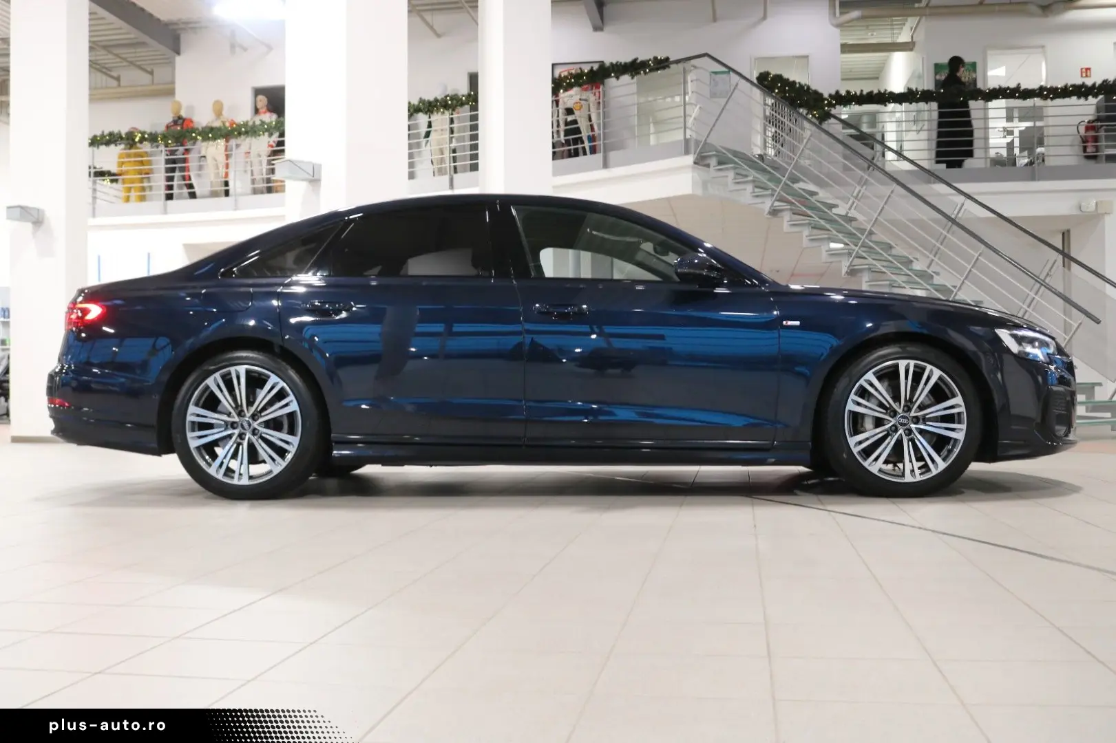 AUDI A8 55 TFSI quattro S line  Pano B&O Standhzg.