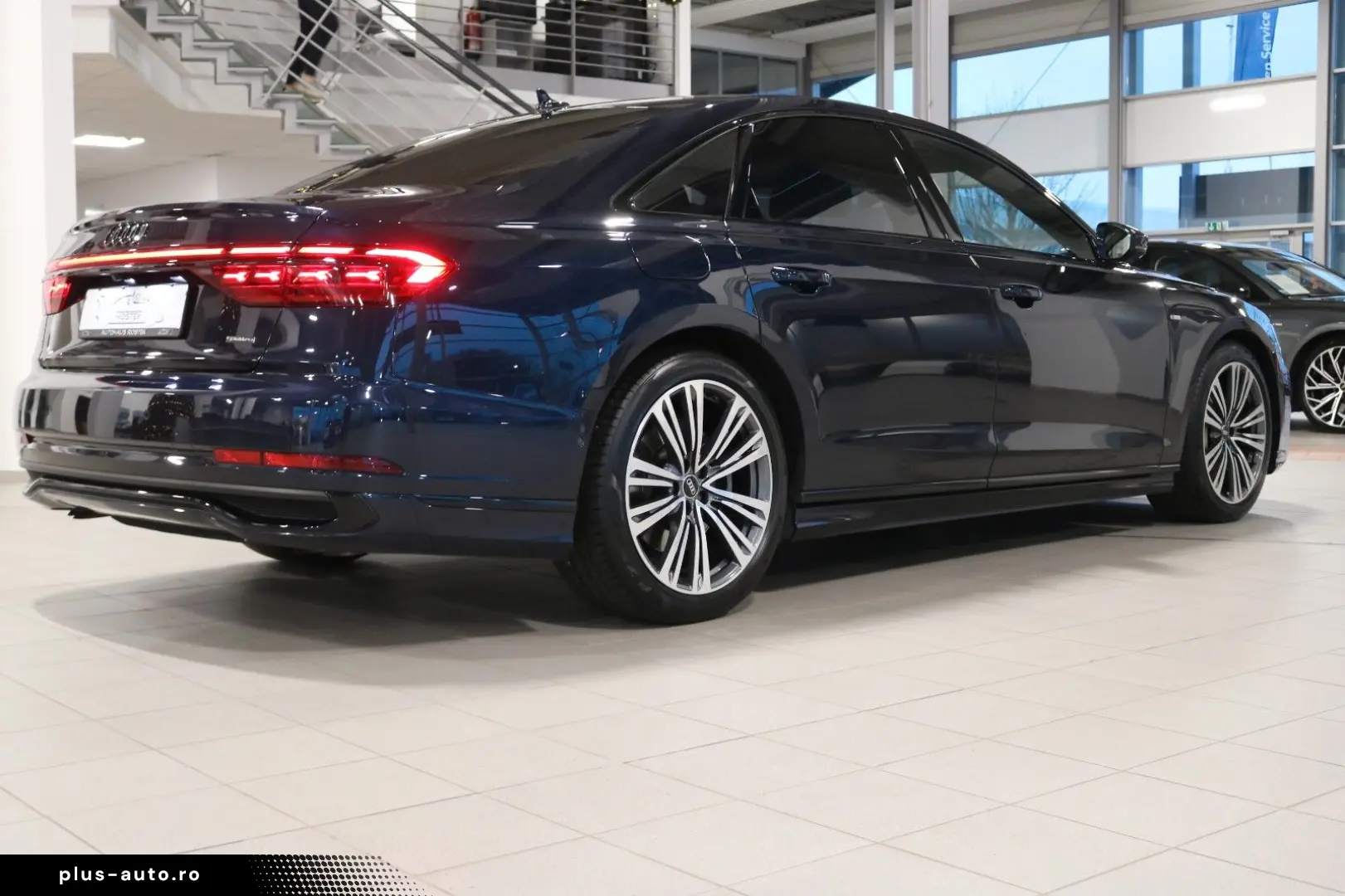 AUDI A8 55 TFSI quattro S line  Pano B&O Standhzg.