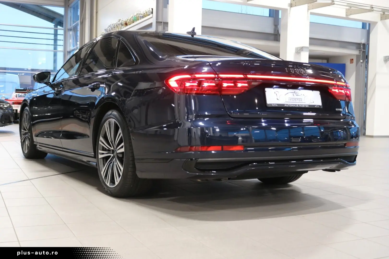 AUDI A8 55 TFSI quattro S line  Pano B&O Standhzg.