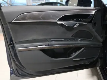 AUDI A8 55 TFSI quattro S line  Pano B&O Standhzg.