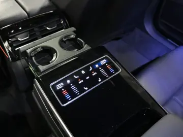 AUDI A8 55 TFSI quattro S line  Pano B&O Standhzg.