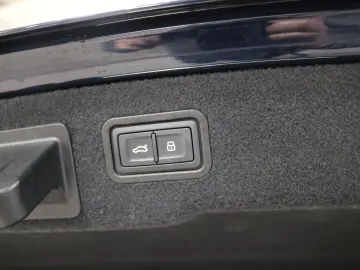 AUDI A8 55 TFSI quattro S line  Pano B&O Standhzg.