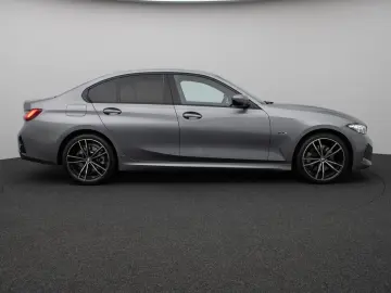 BMW 330e M Sport Kamera HUD DAB H K DrivAssis 19Zoll