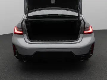 BMW 330e M Sport Kamera HUD DAB H K DrivAssis 19Zoll