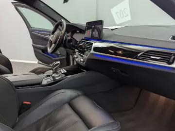 BMW M5 Competition CARBONDACH U-FREI DEUTSCH SITZKLI