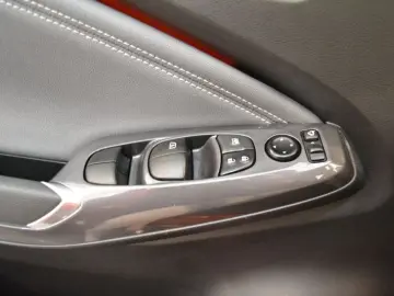 NISSAN JUKE DIG-T 113CP DCT Tekna