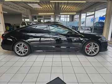 AUDI A7 Sportback 55 TFSIe quattro S-Line HD-MATRIX