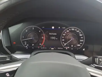 VW Touareg 3.0 V6 TDI 4Motion tiptronic R Line