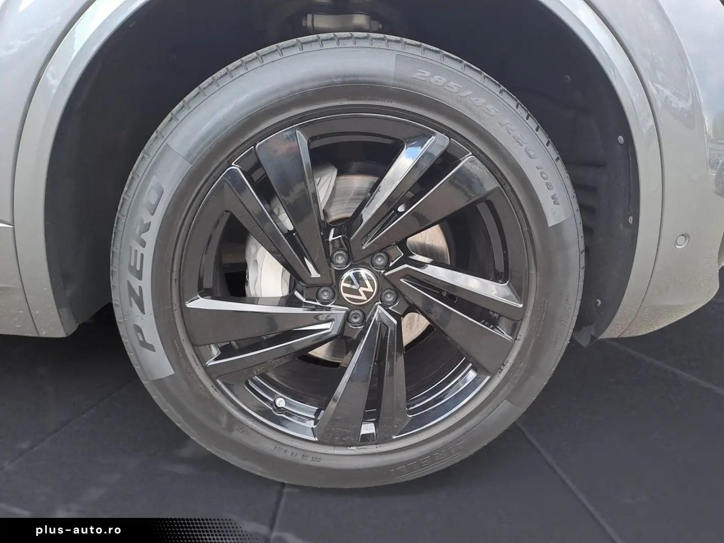 VW Touareg 3.0 V6 TDI 4Motion tiptronic R Line