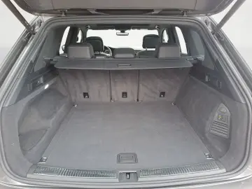 VW Touareg 3.0 V6 TDI 4Motion tiptronic R Line