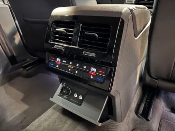 VW Touareg 4M R LINE DYN VIR AHK MTRX BLACK STHZ