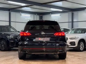 VW Touareg 4M R LINE DYN VIR AHK MTRX BLACK STHZ