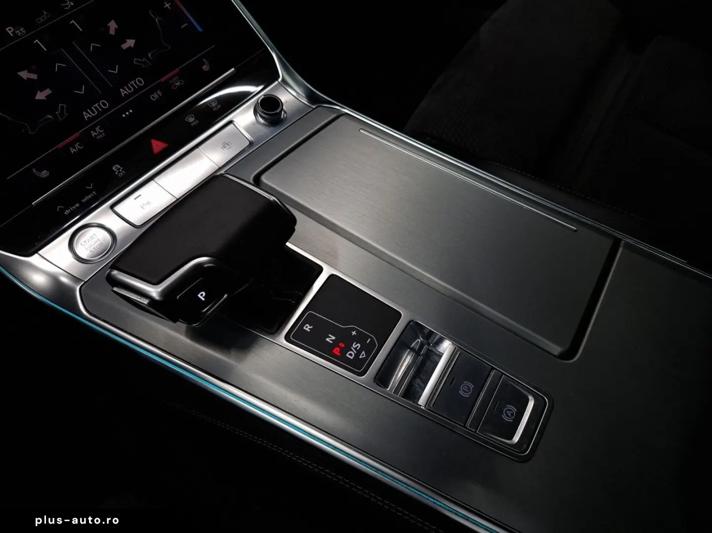 AUDI A7 Sportback 55 TFSIe Q S LINE BuO AHK PANO HuD