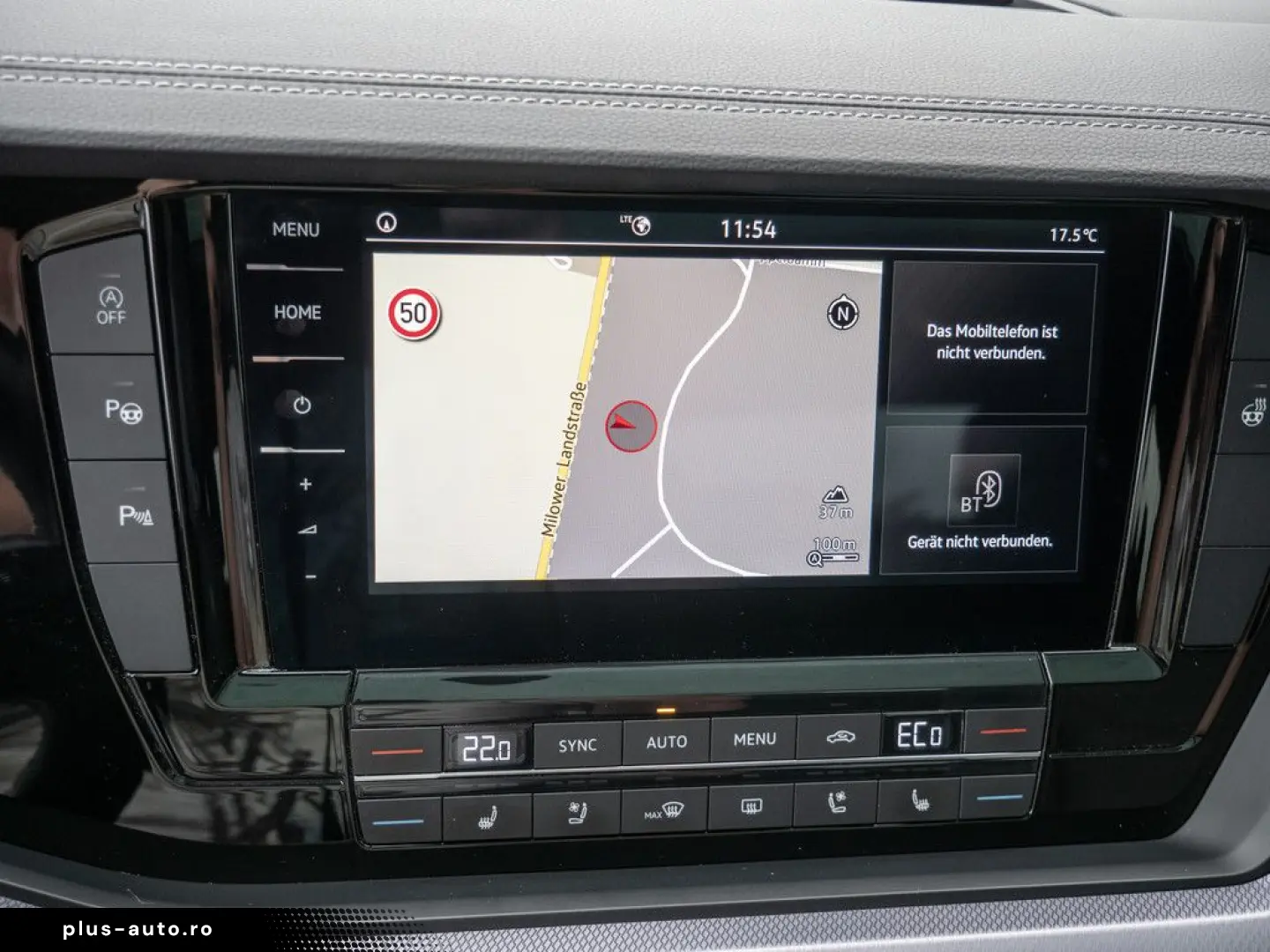 VW Touareg R-Line 3 0 l V6 TDI 4M PANO MATRIX-LED