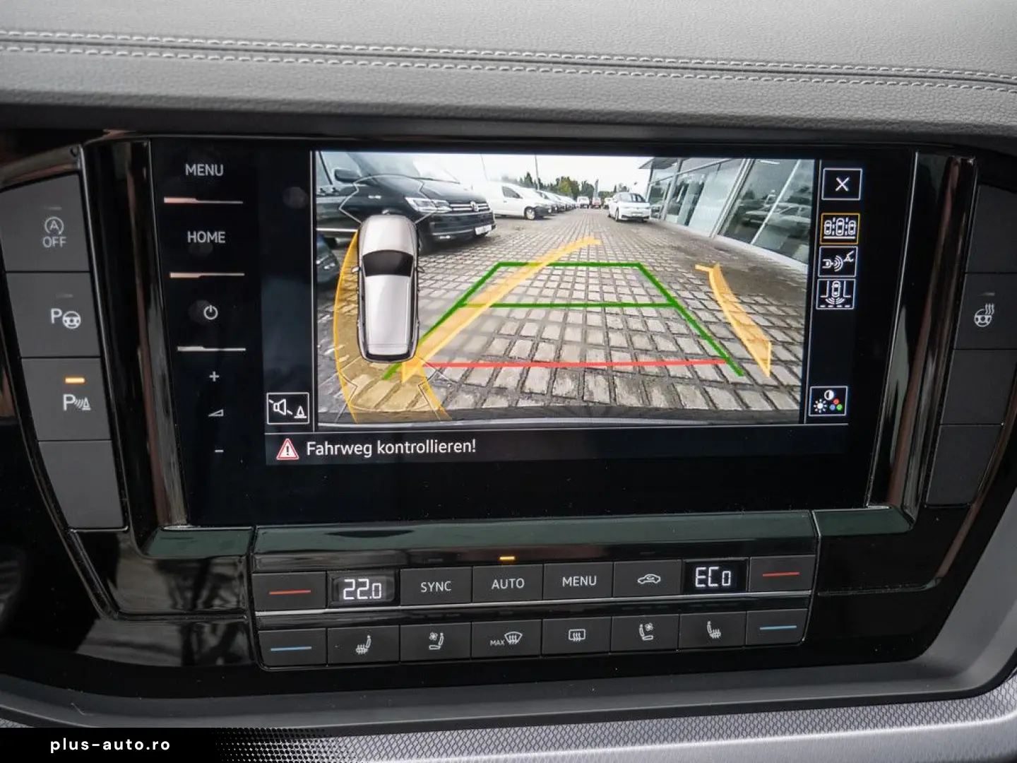 VW Touareg R-Line 3 0 l V6 TDI 4M PANO MATRIX-LED