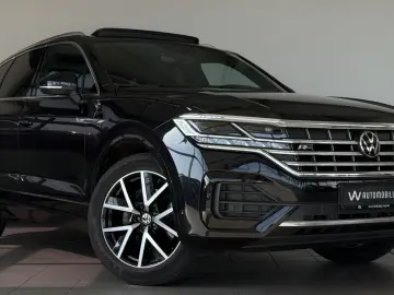 VW Touareg R-Line 4M  PANO  LUFT  HUD  MATRIX  AHK